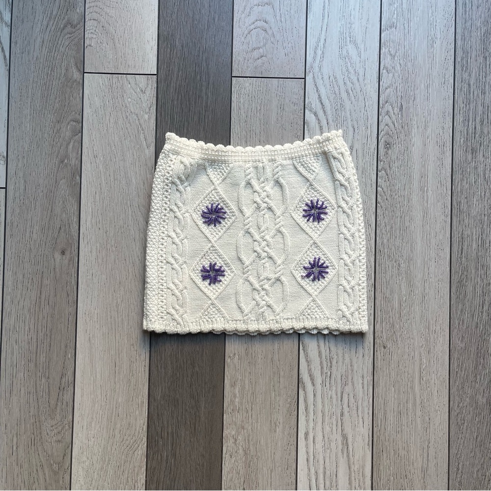 Zara White and Purple Knit Strapless Top